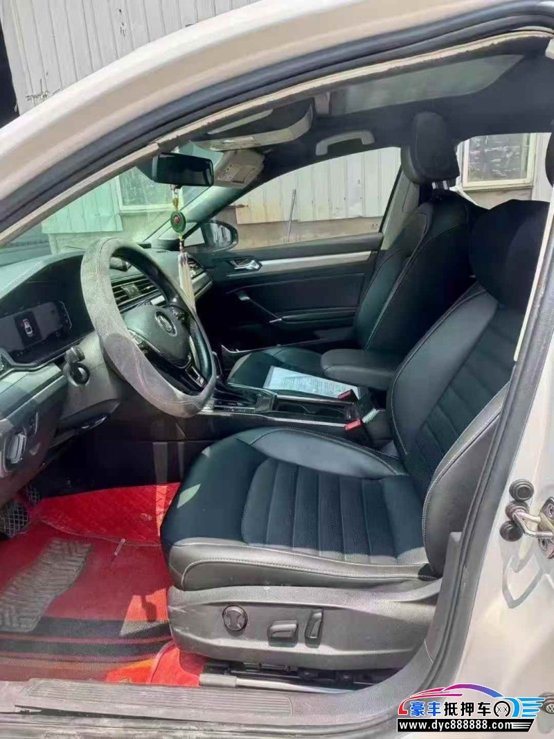 22年大众凌渡轿车抵押车出售