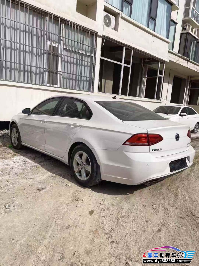 16年大众凌渡轿车抵押车出售