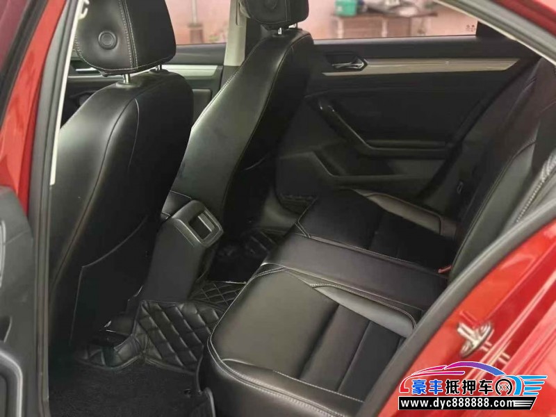 17年大众凌渡轿车抵押车出售