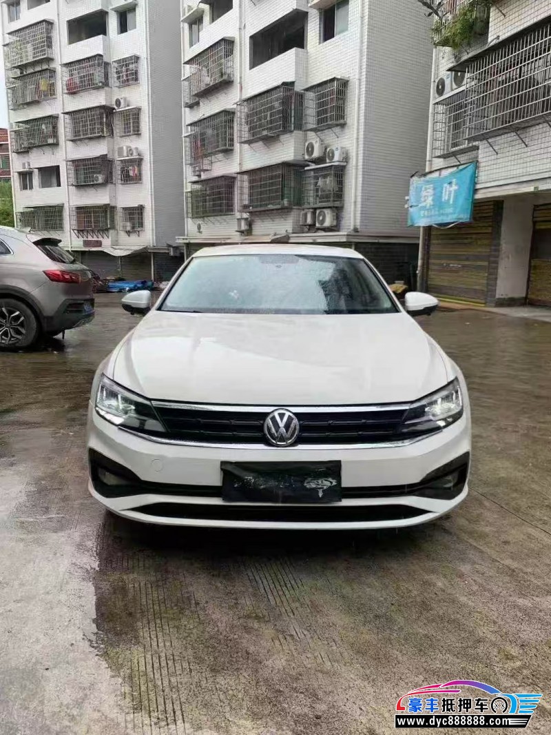 20年大众凌渡轿车抵押车出售