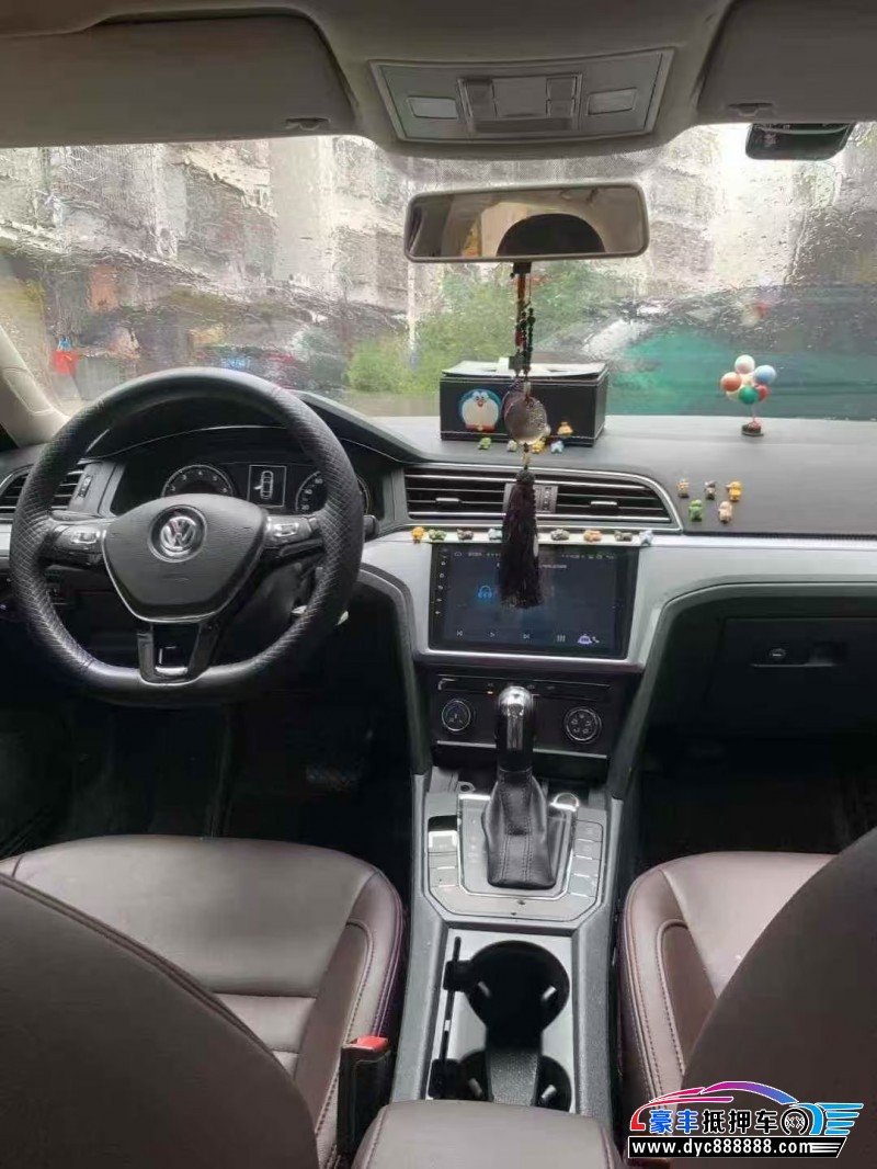 20年大众凌渡轿车抵押车出售