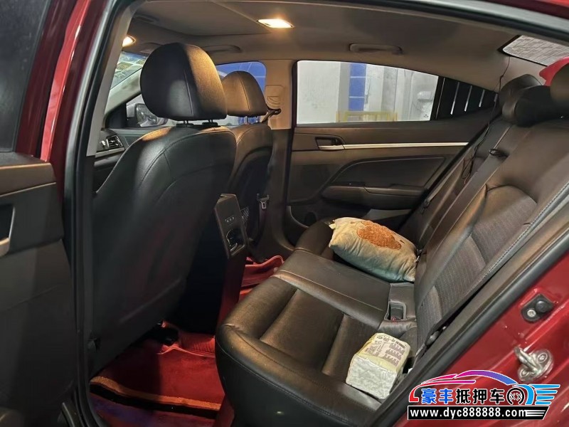 16年现代领动轿车抵押车出售