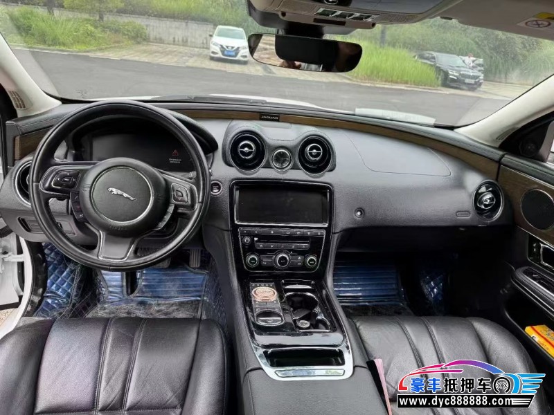 18年捷豹XJL轿车抵押车出售