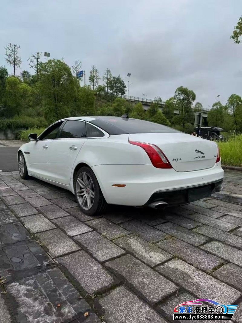 18年捷豹XJL轿车抵押车出售