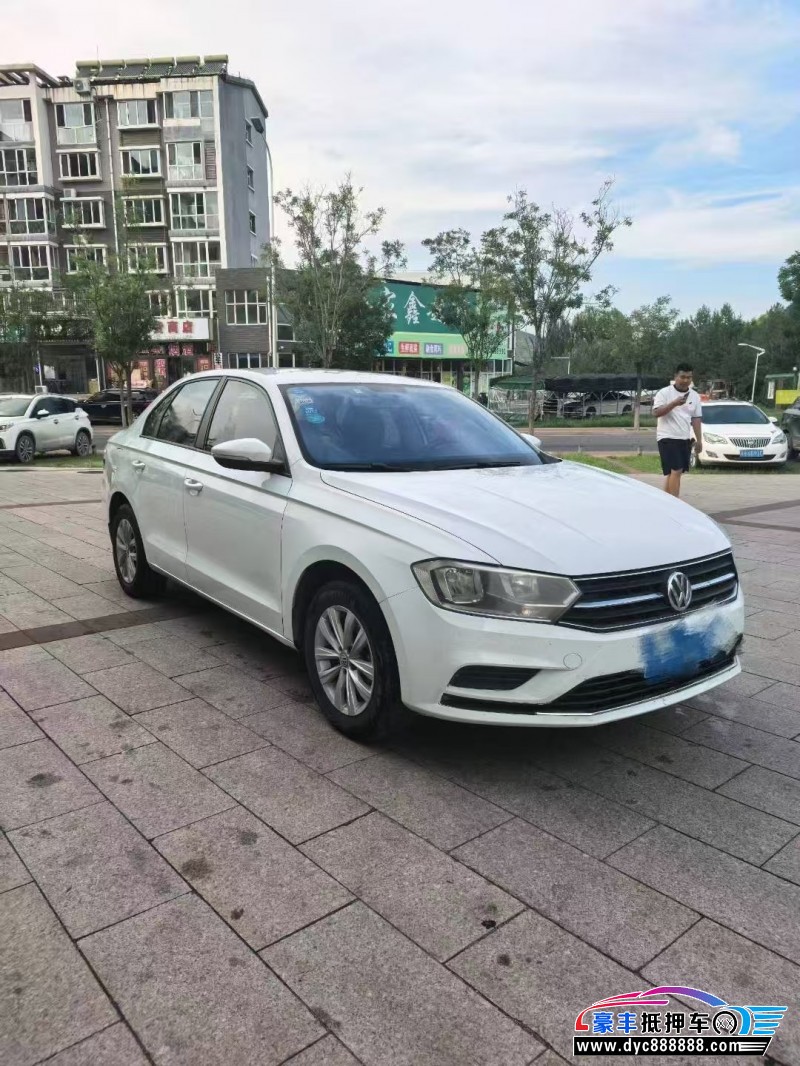 18年大众宝来轿车抵押车出售