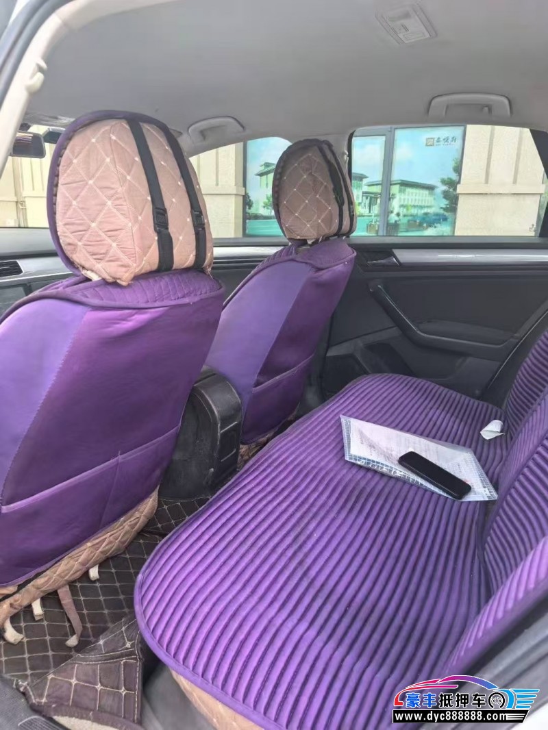 18年大众宝来轿车抵押车出售