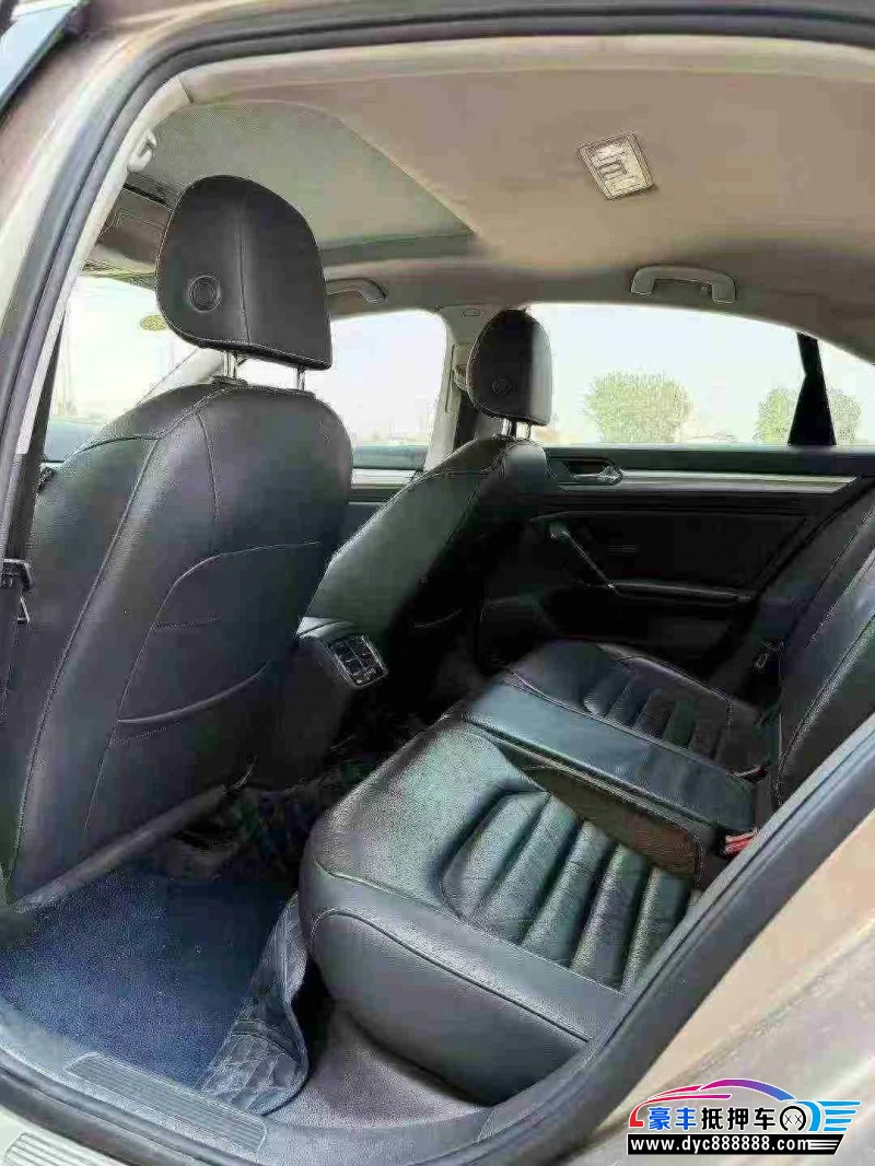 17年大众凌渡轿车抵押车出售