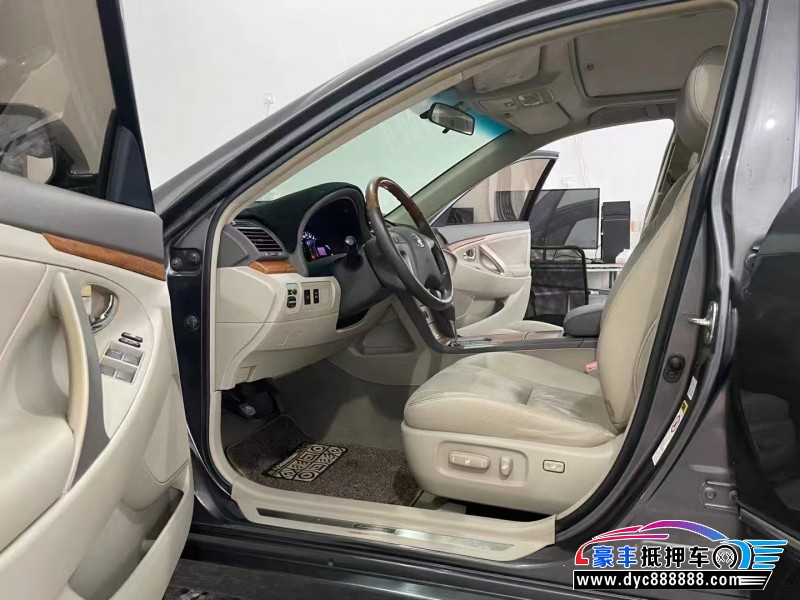 11年丰田凯美瑞轿车抵押车出售