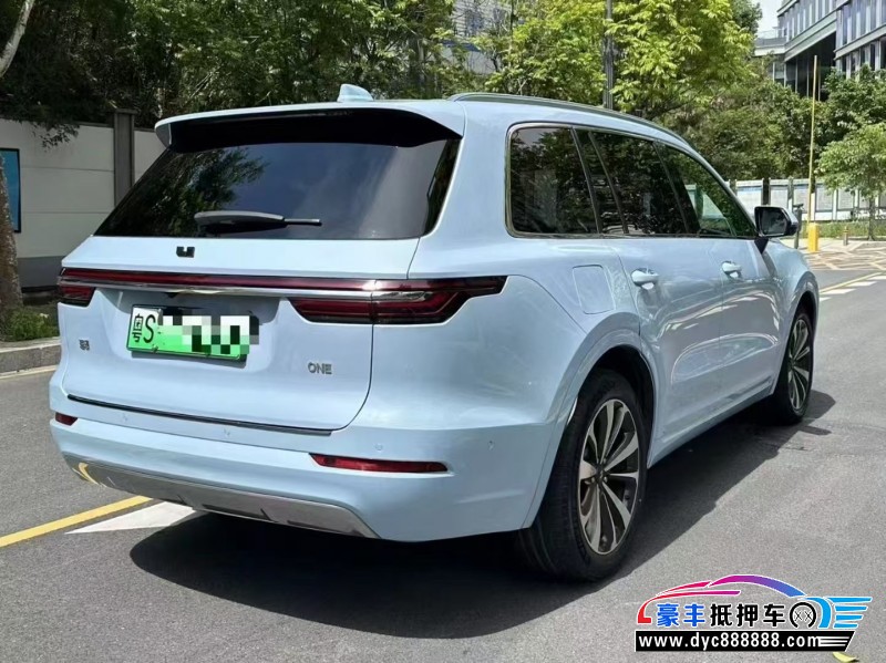 22年理想ONE轿车抵押车出售