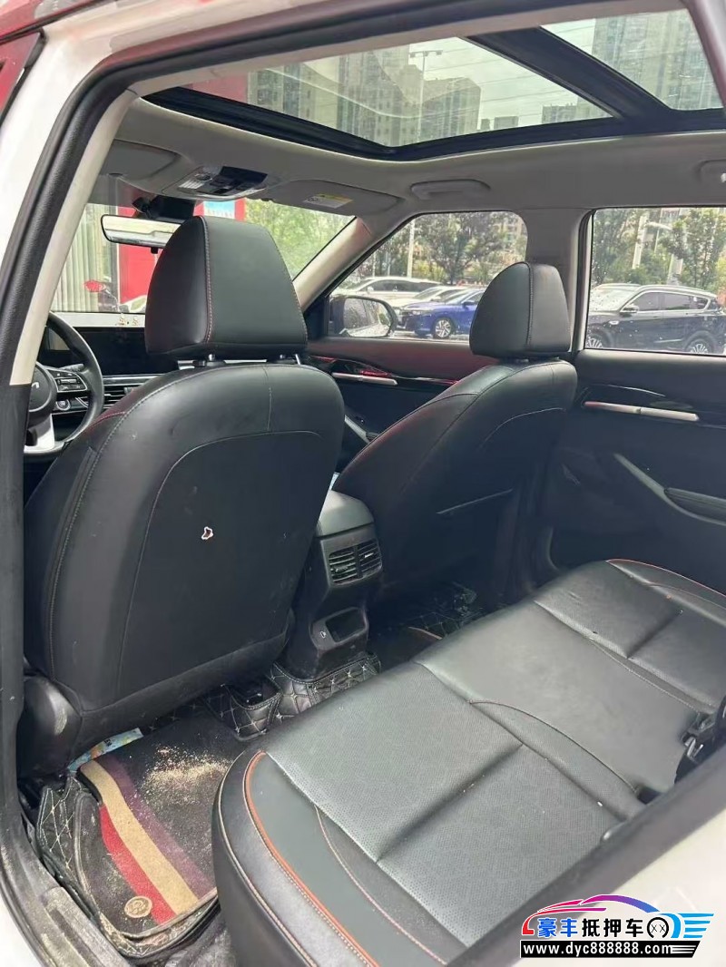 23年起亚KX3轿车抵押车出售