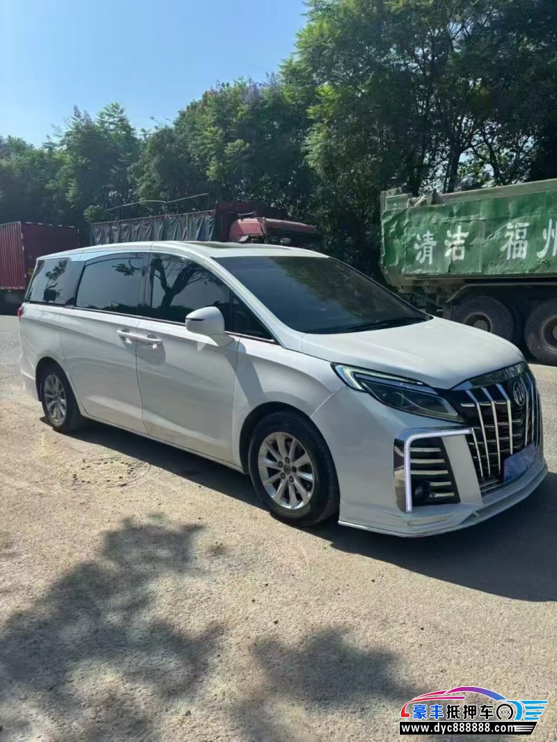 18年别克GL8轿车抵押车出售