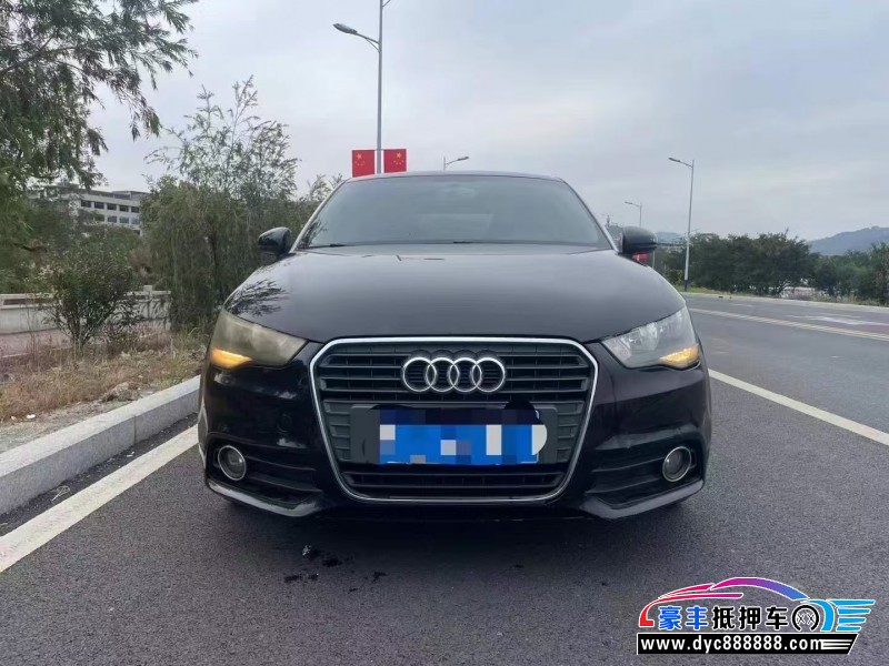 12年奥迪A1轿车抵押车出售