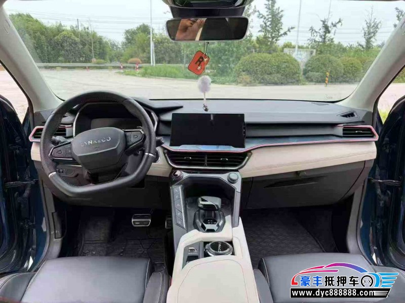 21年领克06轿车抵押车出售