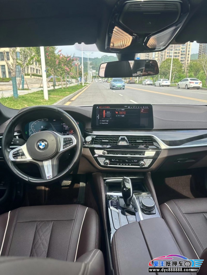 22年宝马5系轿车抵押车出售