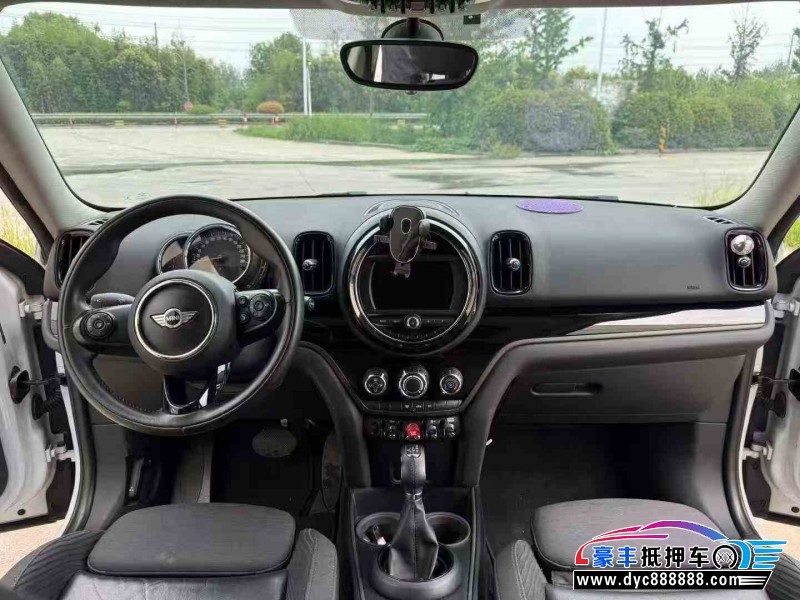 18年宝马MINI轿车抵押车出售