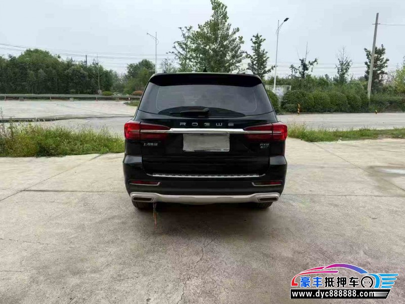 18年荣威RX8轿车抵押车出售