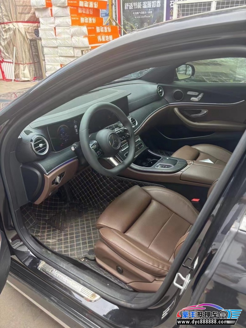 22年奔驰E轿车抵押车出售