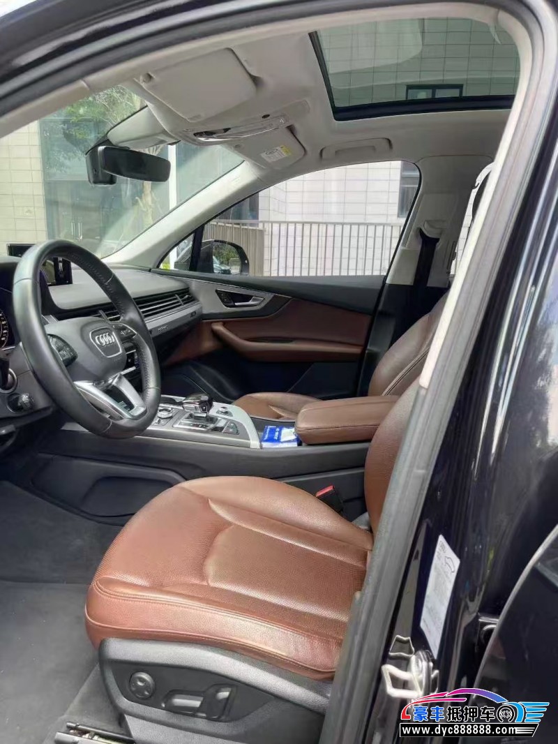 19年奥迪Q7轿车抵押车出售