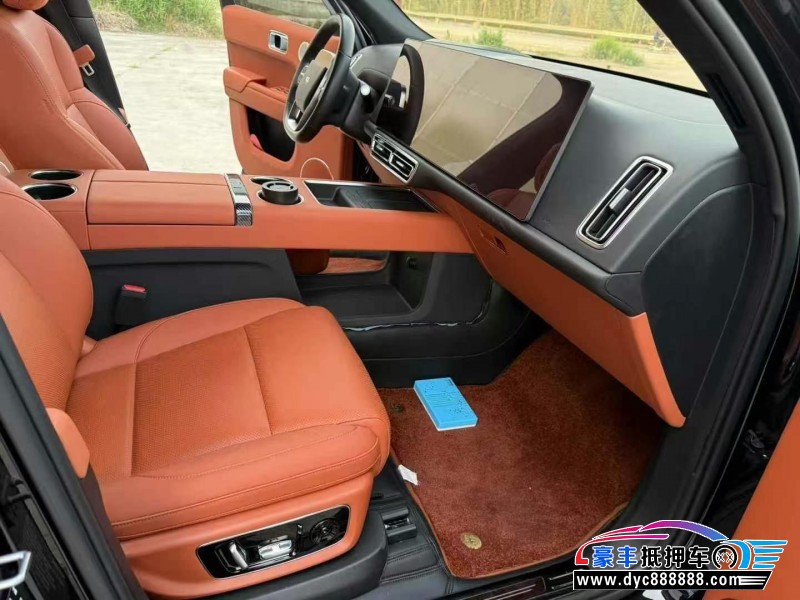 24年理想L8轿车抵押车出售