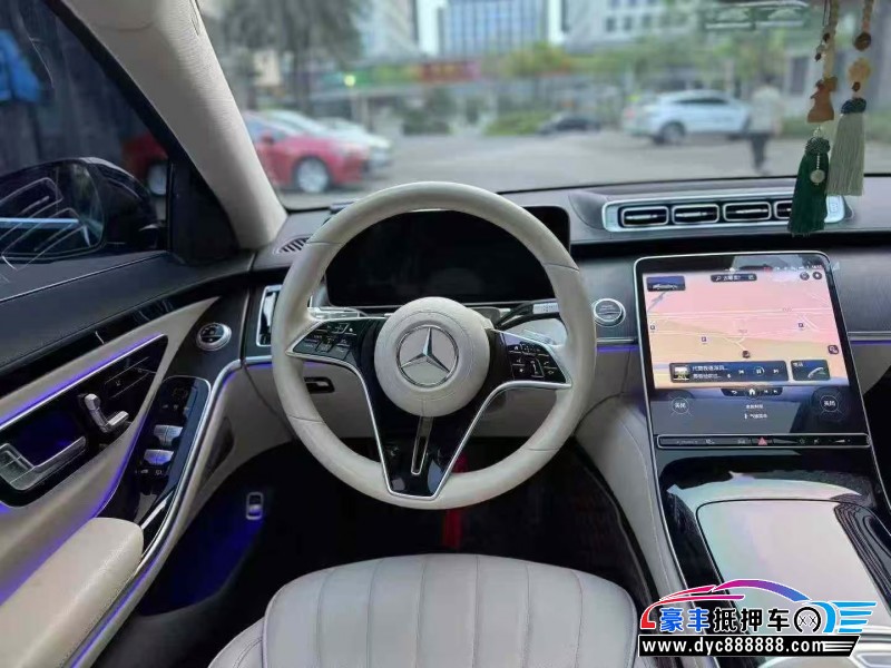 22年奔驰S轿车抵押车出售