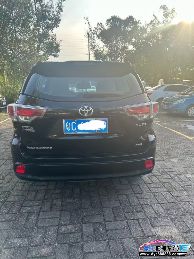 17年丰田汉兰达轿车抵押车出售