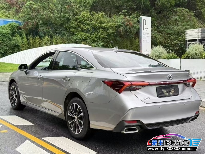 23年丰田亚洲龙轿车抵押车出售