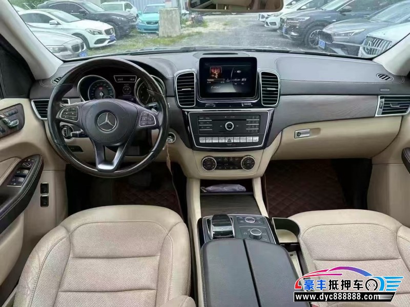 18年奔驰GLS轿车抵押车出售