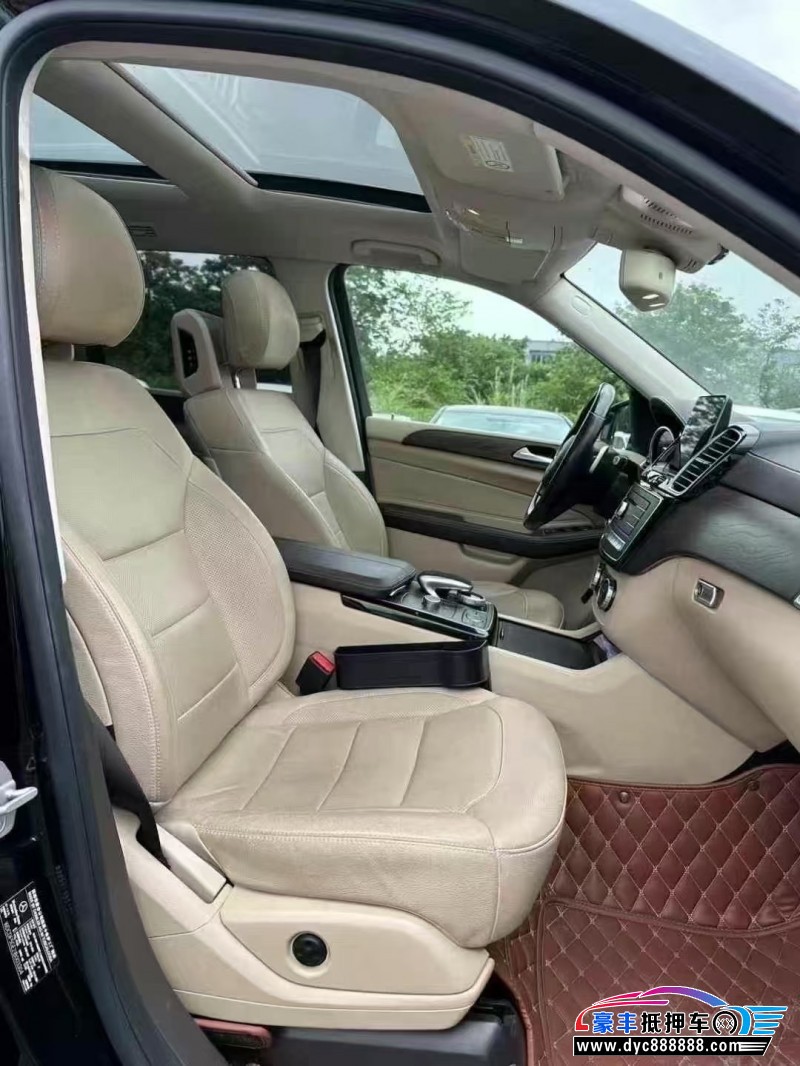 18年奔驰GLS轿车抵押车出售