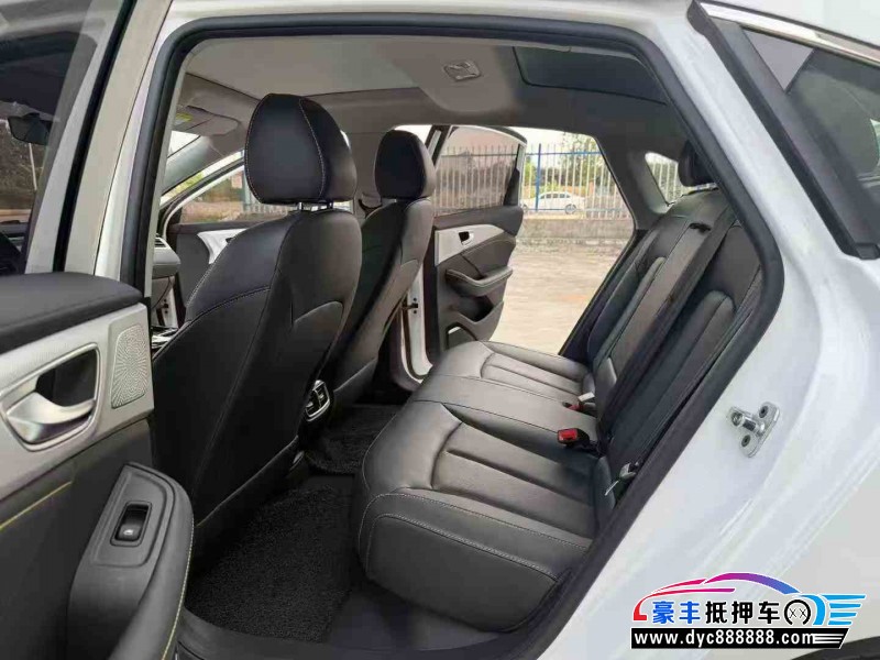 24年荣威i6轿车抵押车出售