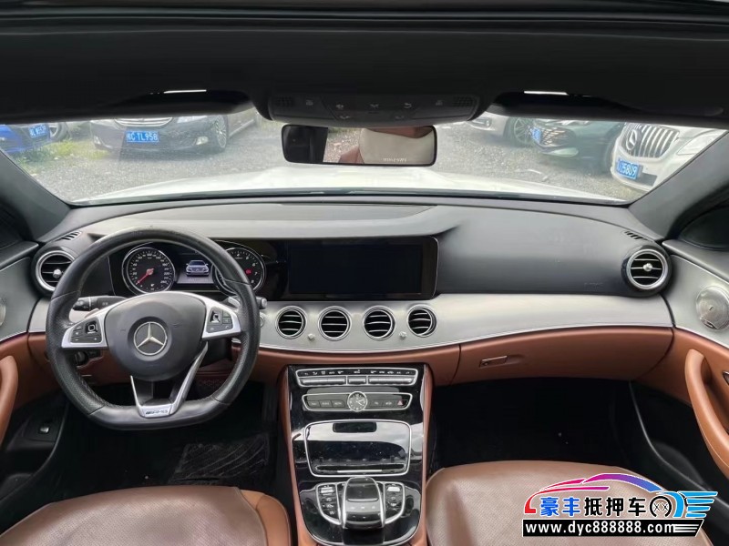 17年奔驰E轿车抵押车出售