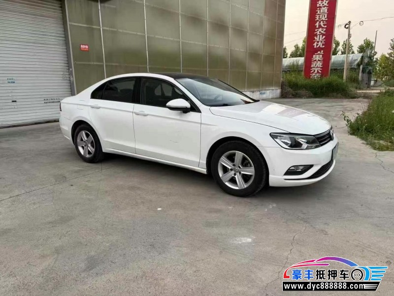 18年大众凌渡轿车抵押车出售