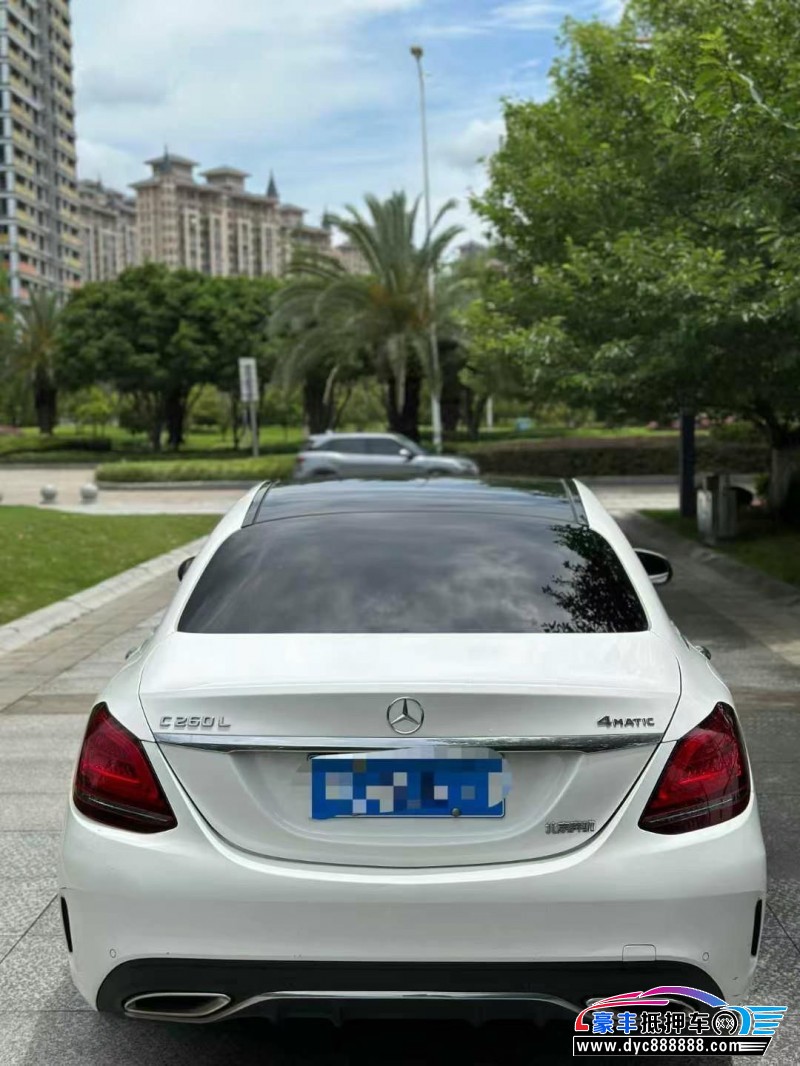 19年奔驰C轿车抵押车出售