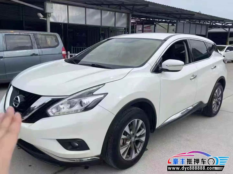 20年日产楼兰轿车抵押车出售