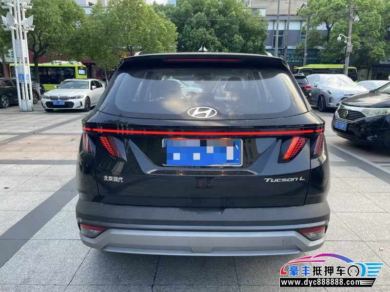 25年现代途胜轿车抵押车出售