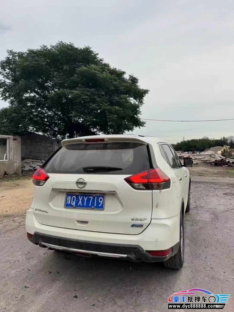 17年日产奇骏轿车抵押车出售