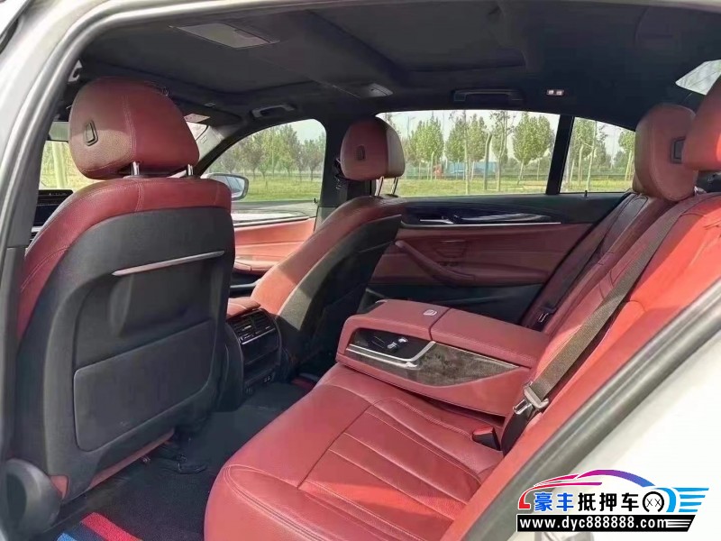 20年宝马5系轿车抵押车出售