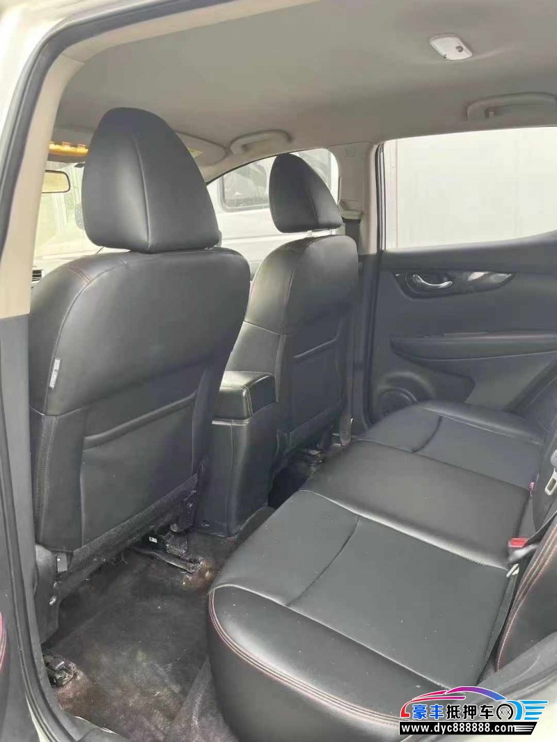 19年日产逍客轿车抵押车出售