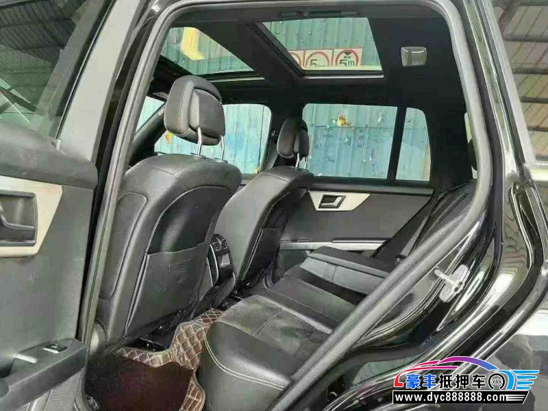 16年奔驰GLK轿车抵押车出售