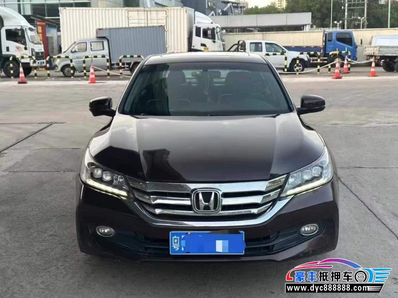 14年本田雅阁轿车抵押车出售