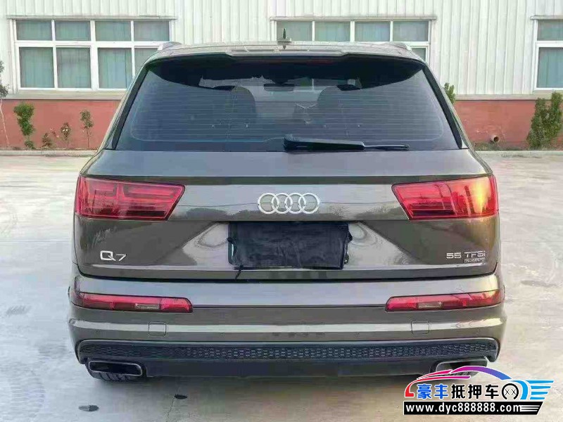 19年奥迪Q7轿车抵押车出售