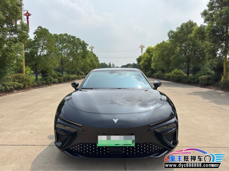 23年哪吒S轿车抵押车出售