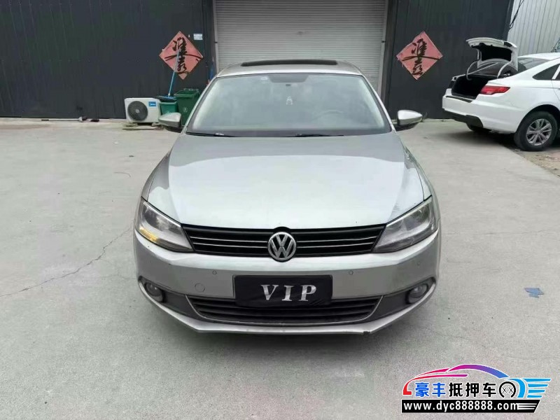 12年大众速腾轿车抵押车出售