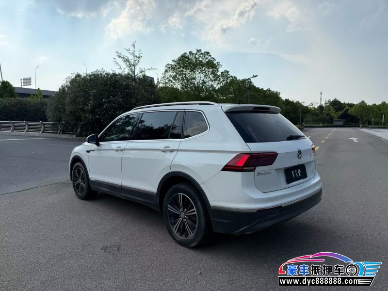 17年大众途观L轿车抵押车出售