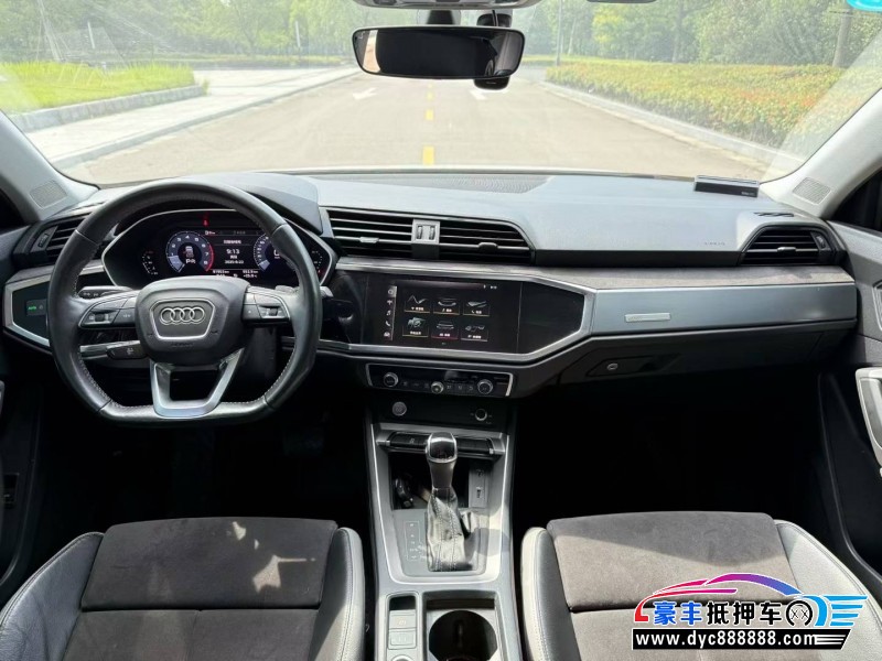 19年奥迪Q3轿车抵押车出售