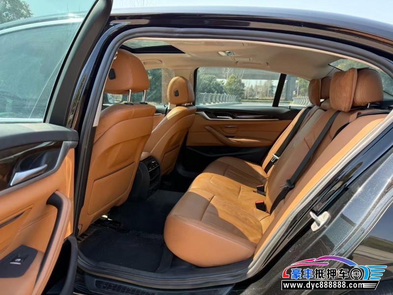 18年宝马5系轿车抵押车出售