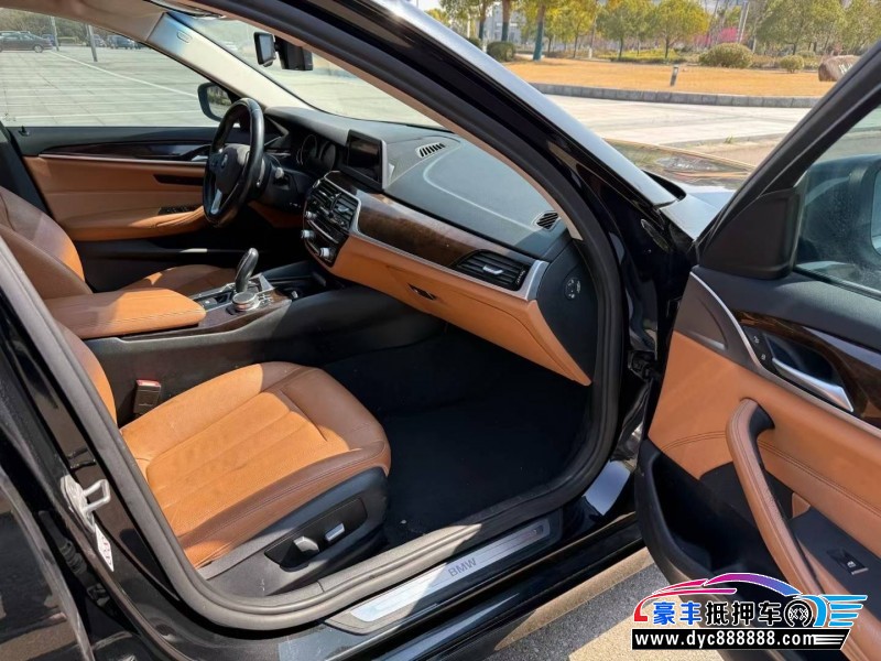 18年宝马5系轿车抵押车出售