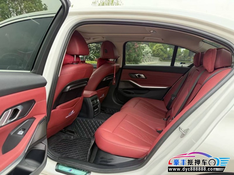 22年宝马3系轿车抵押车出售