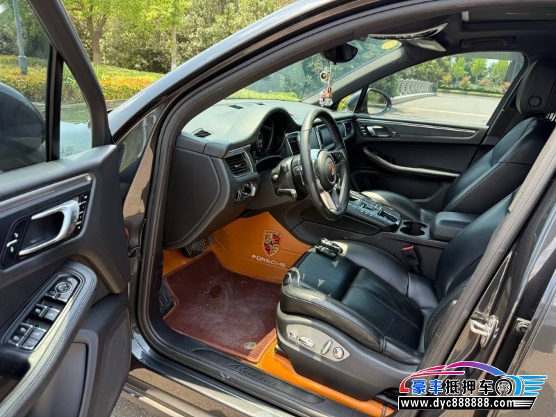 18年保时捷Macan迈凯轿车抵押车出售
