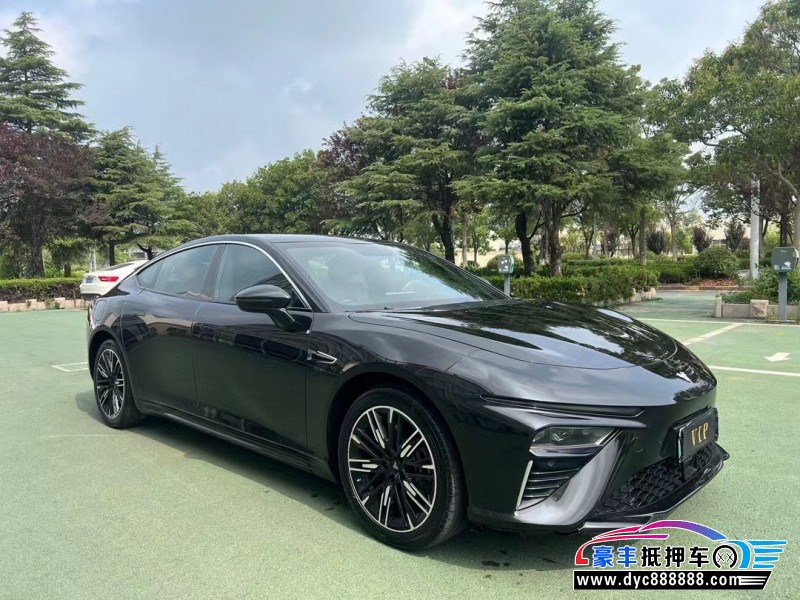 23年哪吒S轿车抵押车出售