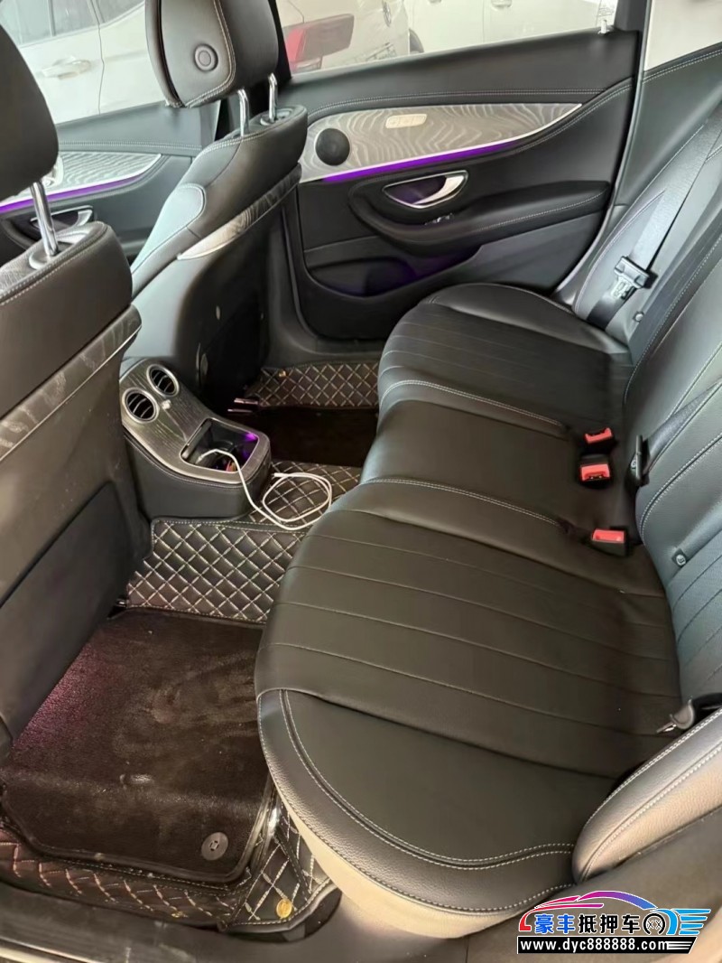 23年奔驰E轿车抵押车出售